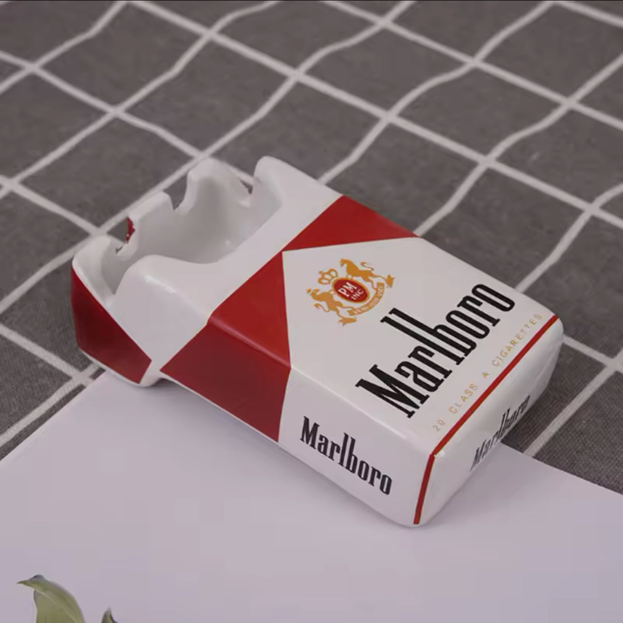 Cendrier Design Paquet Marlboro