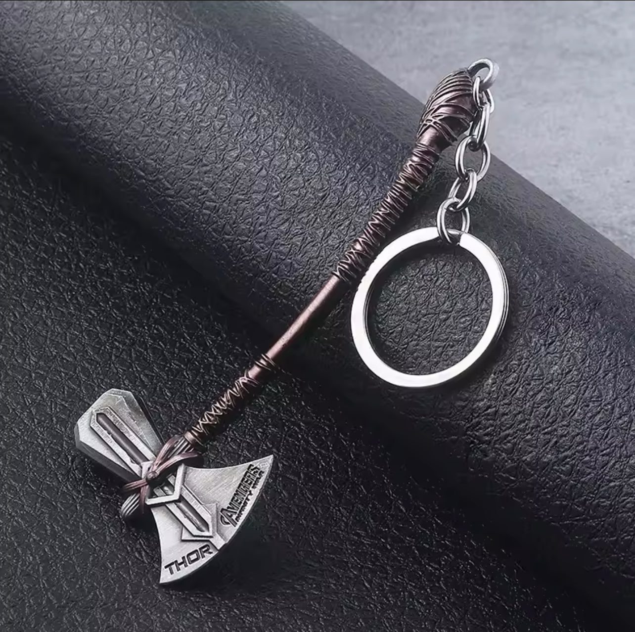 Porte-clé Stormbreaker Thor