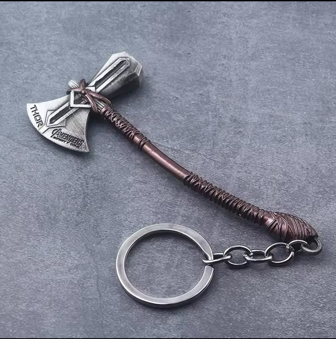 Porte-clé Stormbreaker Thor