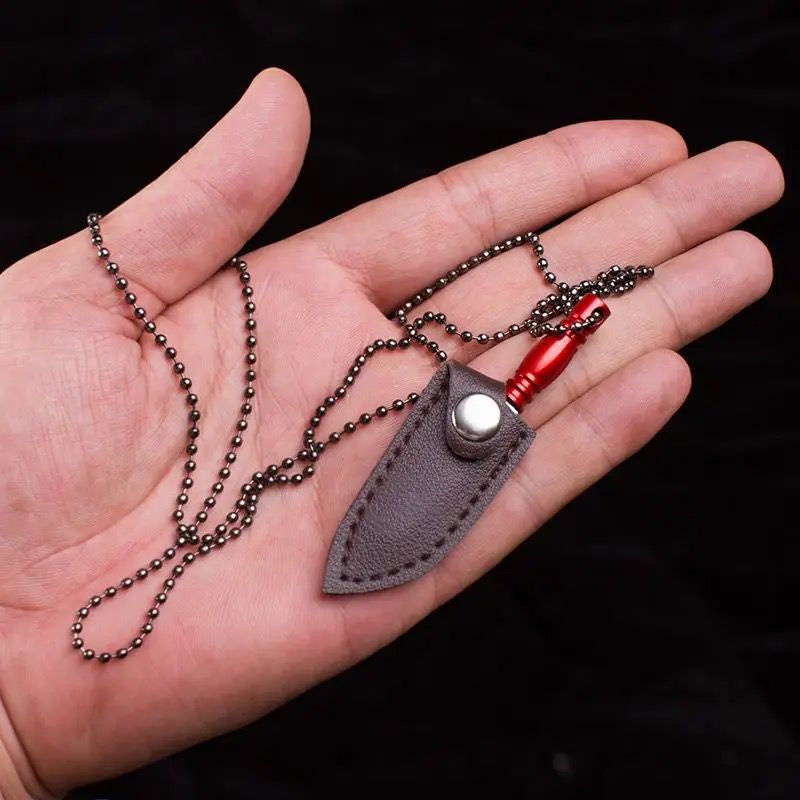 Mini couteau pendentif avec étui