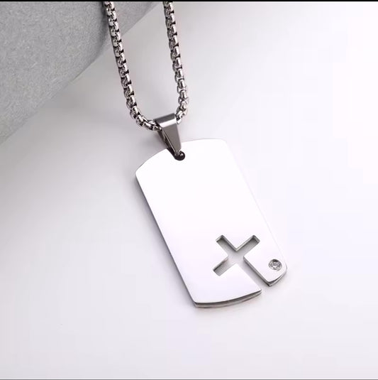 Collier Plaque Croix Acier
