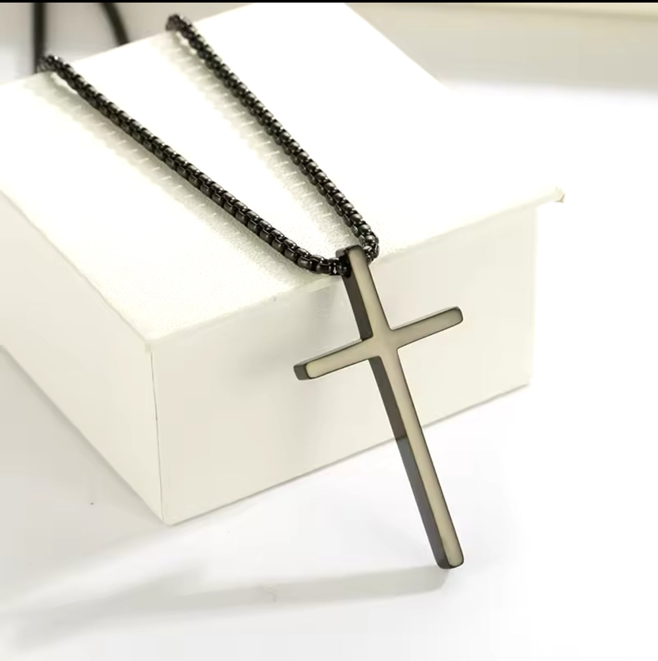 Collier Croix Acier Élégant